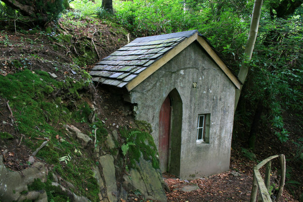 ANTIQUES1-articleLarge