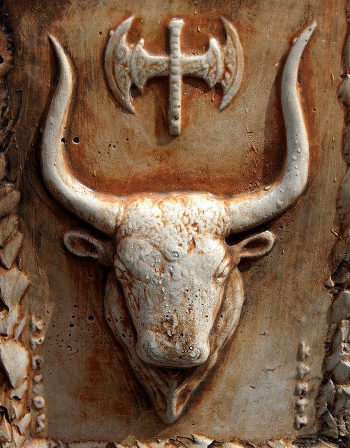 bull:minoan