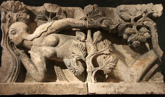 19363-musee-rolin-autun-temptation-eve-gislebertus